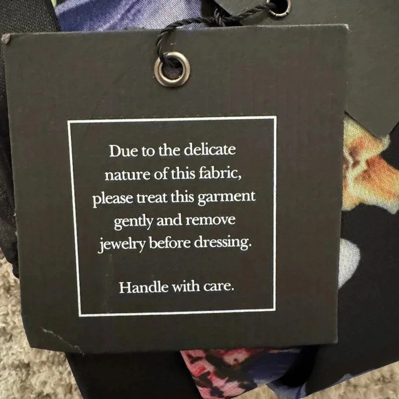 NWT Ieena for Mac Duggal Floral Illusion Puff Sleeve V-Neck Fitted Mini Dress - Picture 14 of 14